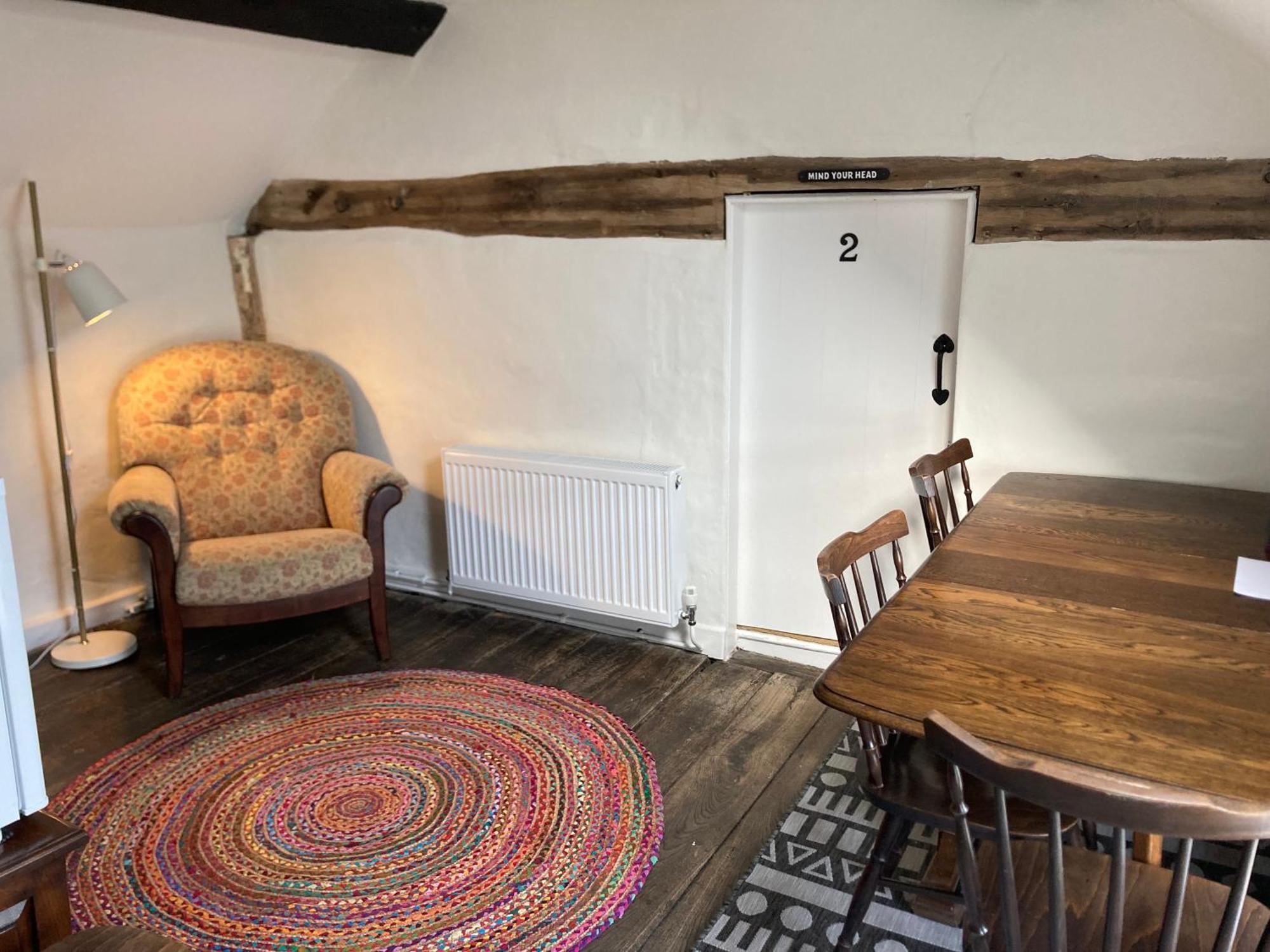 Bryntirion Farmhouse Rooms Llanfair Caereinion Eksteriør bilde